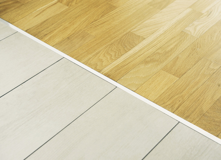 Comment poncer et vitrifier un parquet bâtons rompus ?