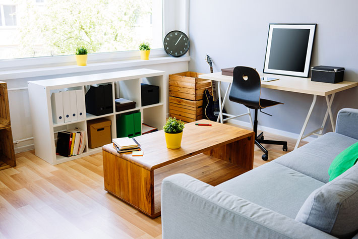 Comment aménager son bureau avec les étagères murales ?