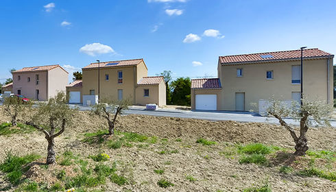 Appartements - Maisons - Courthézon