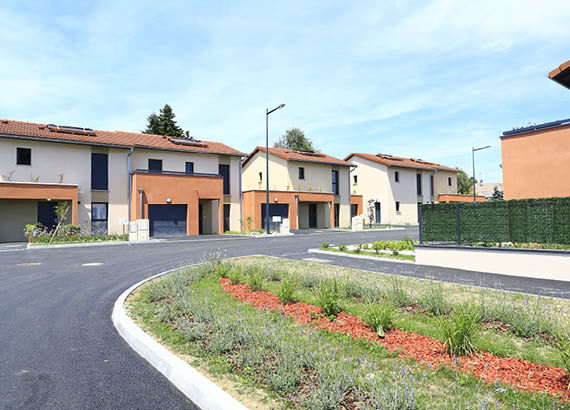 Maisons / appartements Ornex